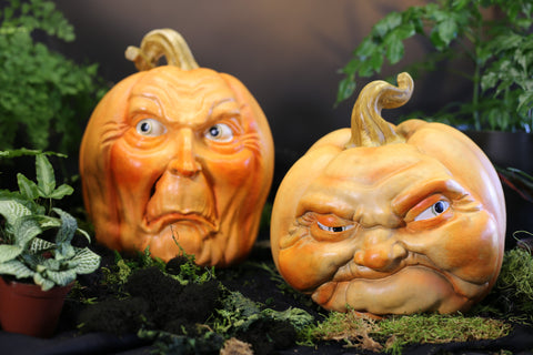 Resin Pumpkin Face – Wide
