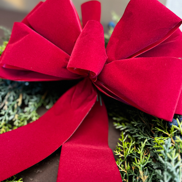 #40 6-Loop Velvet Brick Bow