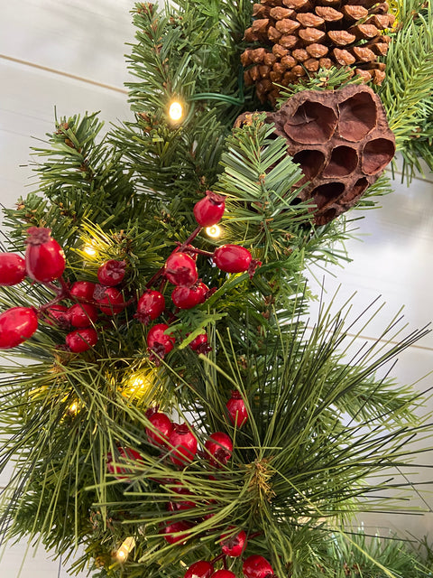 Pike Peak Wreath – 24" (Artificial, Pre-Lit)