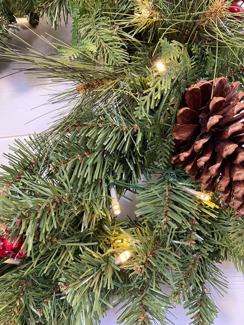 Pike Peak Wreath – 24" (Artificial, Pre-Lit)