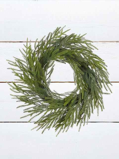 Willow Pine Traditional Wreath – 24" (Artificial)