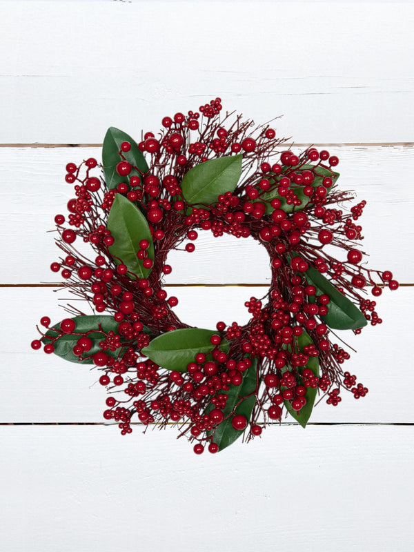 Magnolia Leaf & Berry Wreath – 18" (Artificial)