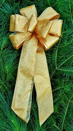 Glitter Gold on Gold Bow