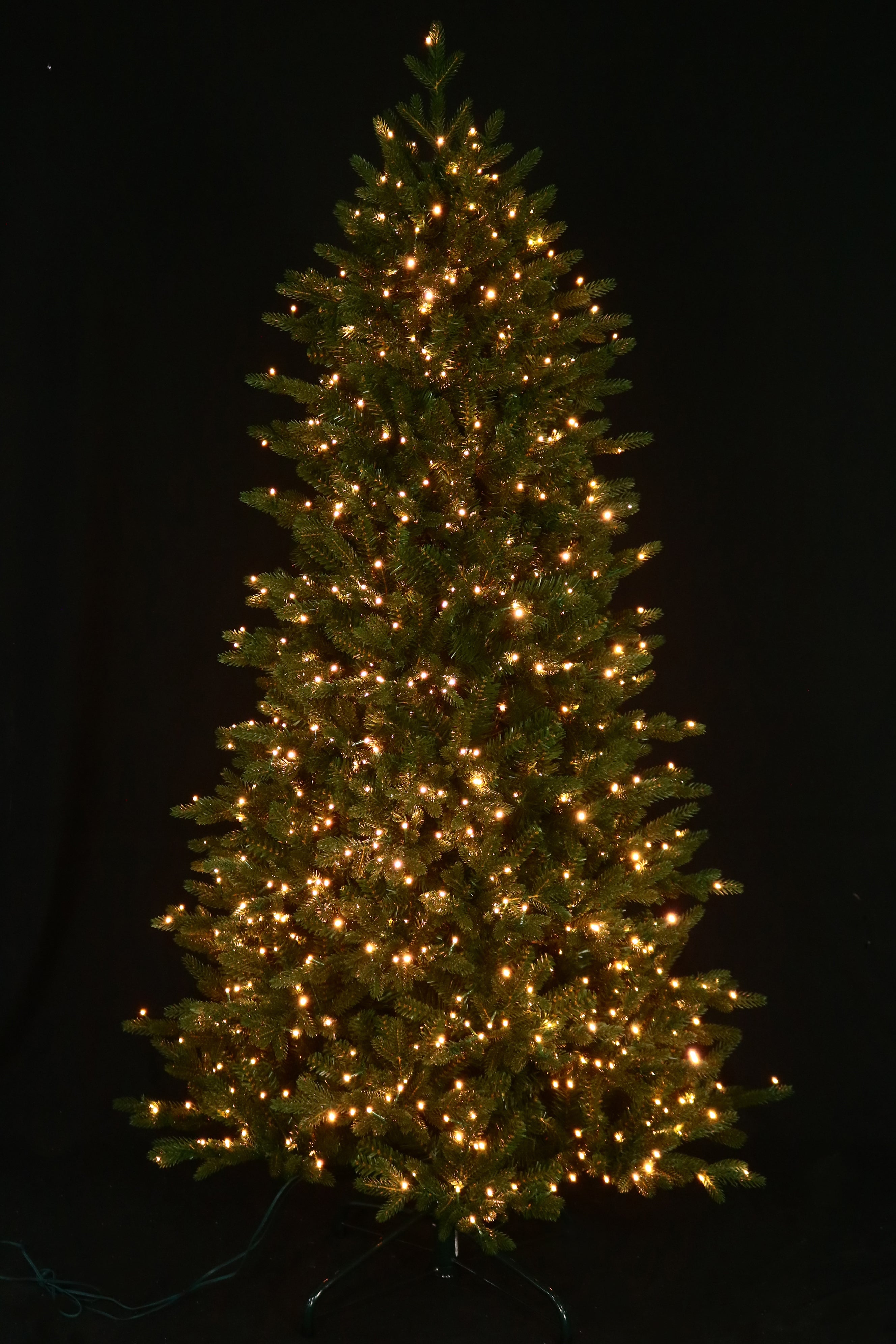 Fraser Supreme Fir Artificial Christmas Tree – 6.5' Pre-Lit with