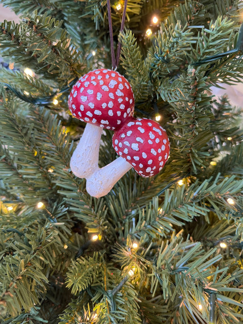 Resin Double Mushroom Red/White Ornament