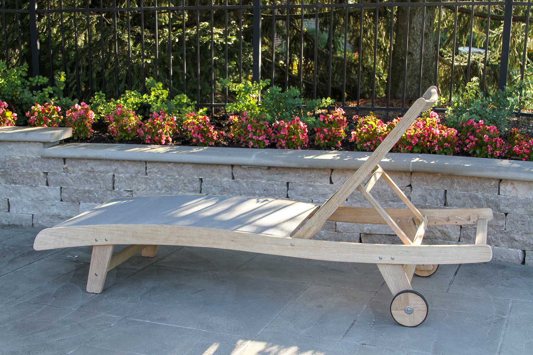 Antique Wash Eucalyptus & Sling Chaise Lounger - Thumbnail 3