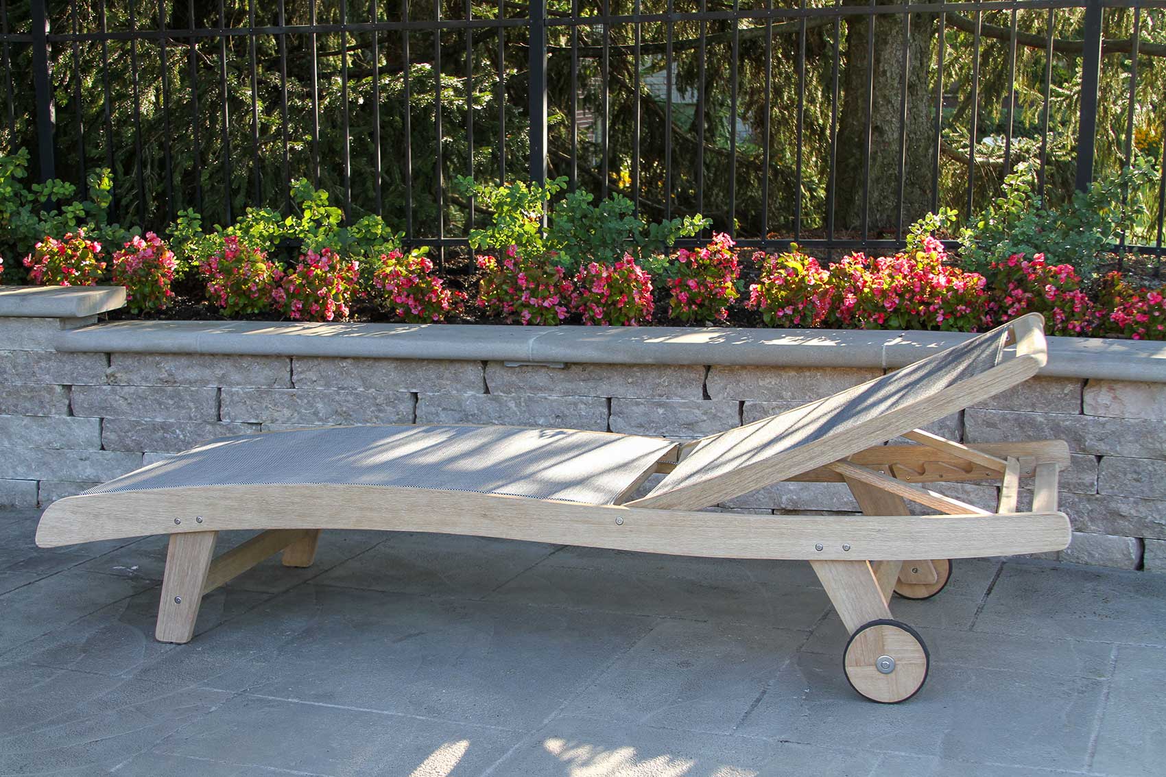 Antique Wash Eucalyptus & Sling Chaise Lounger - Thumbnail 5