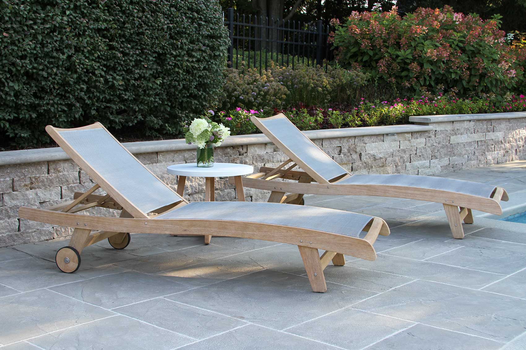 Antique Wash Eucalyptus & Sling Chaise Lounger