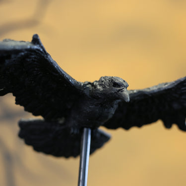 Resin Crow on Metal Pole – 24.2″ or 18.7″