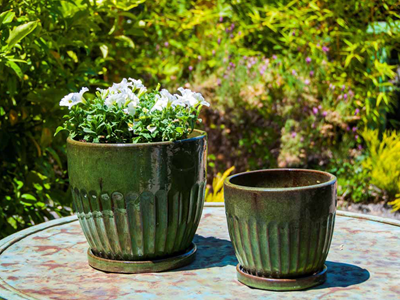 Zaragoza Planter With Attached Saucer, Tropical Green - 13" X 12"