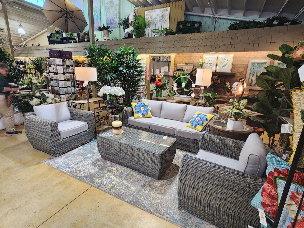 Newport 4 Piece Deep Seating Group - Thumbnail 3